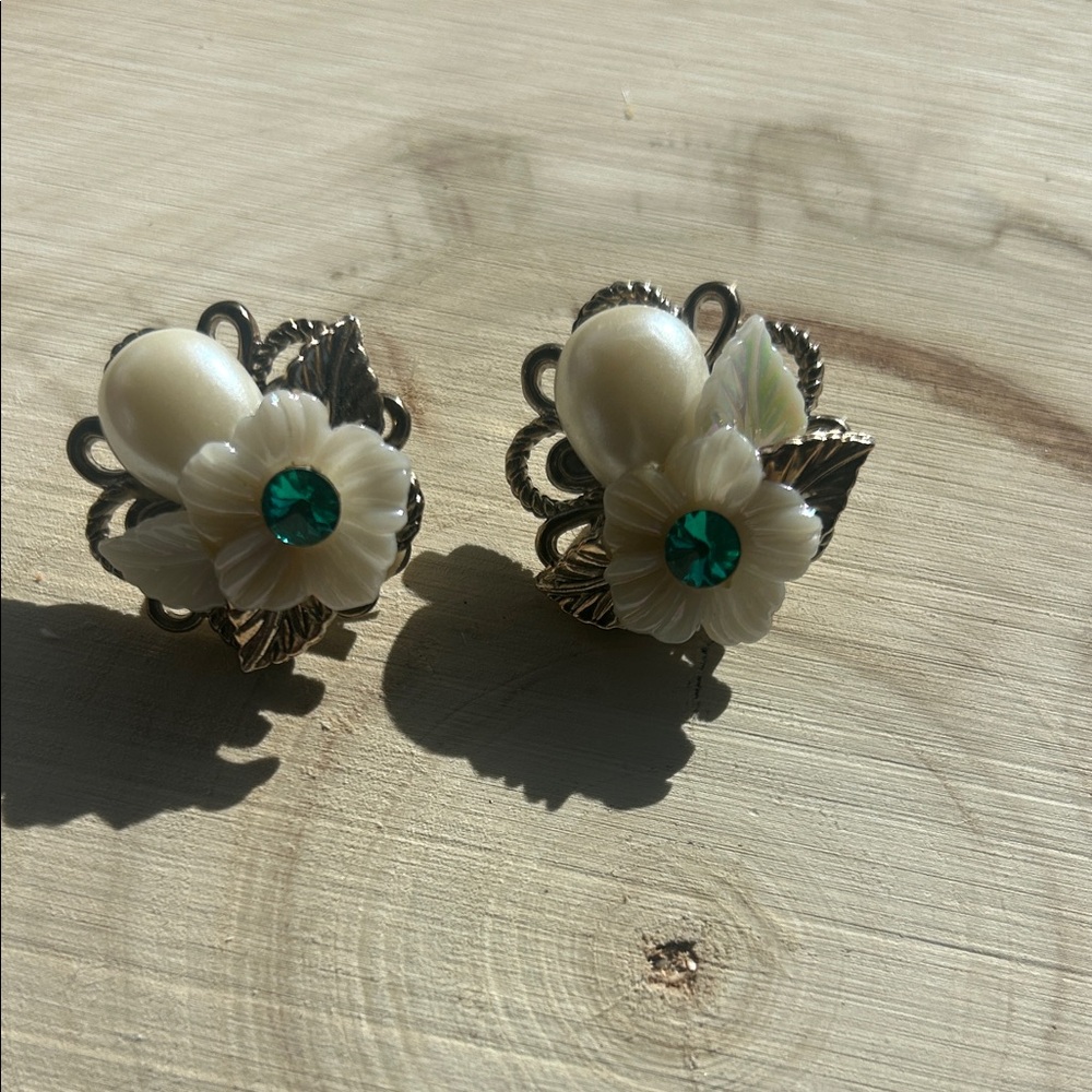 Vintage Cream and Green Floral Earrings